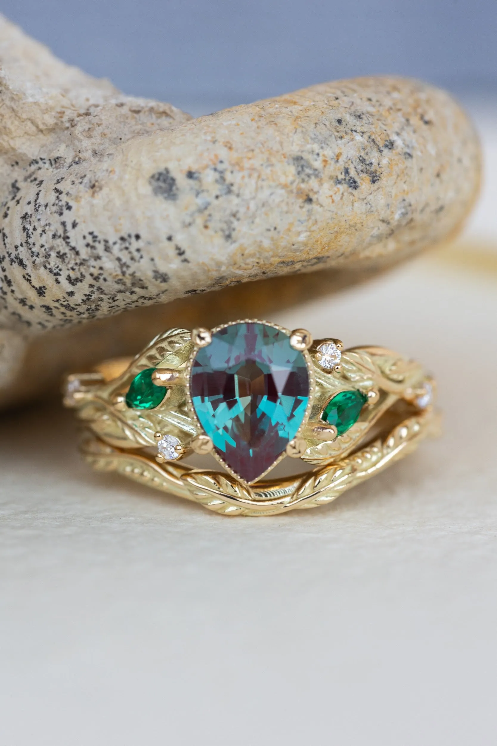 Colour changing alexandrite engagement ring, gold vines proposal ring / Patricia