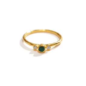 Gold Ring with Green Emerald and Diamonds