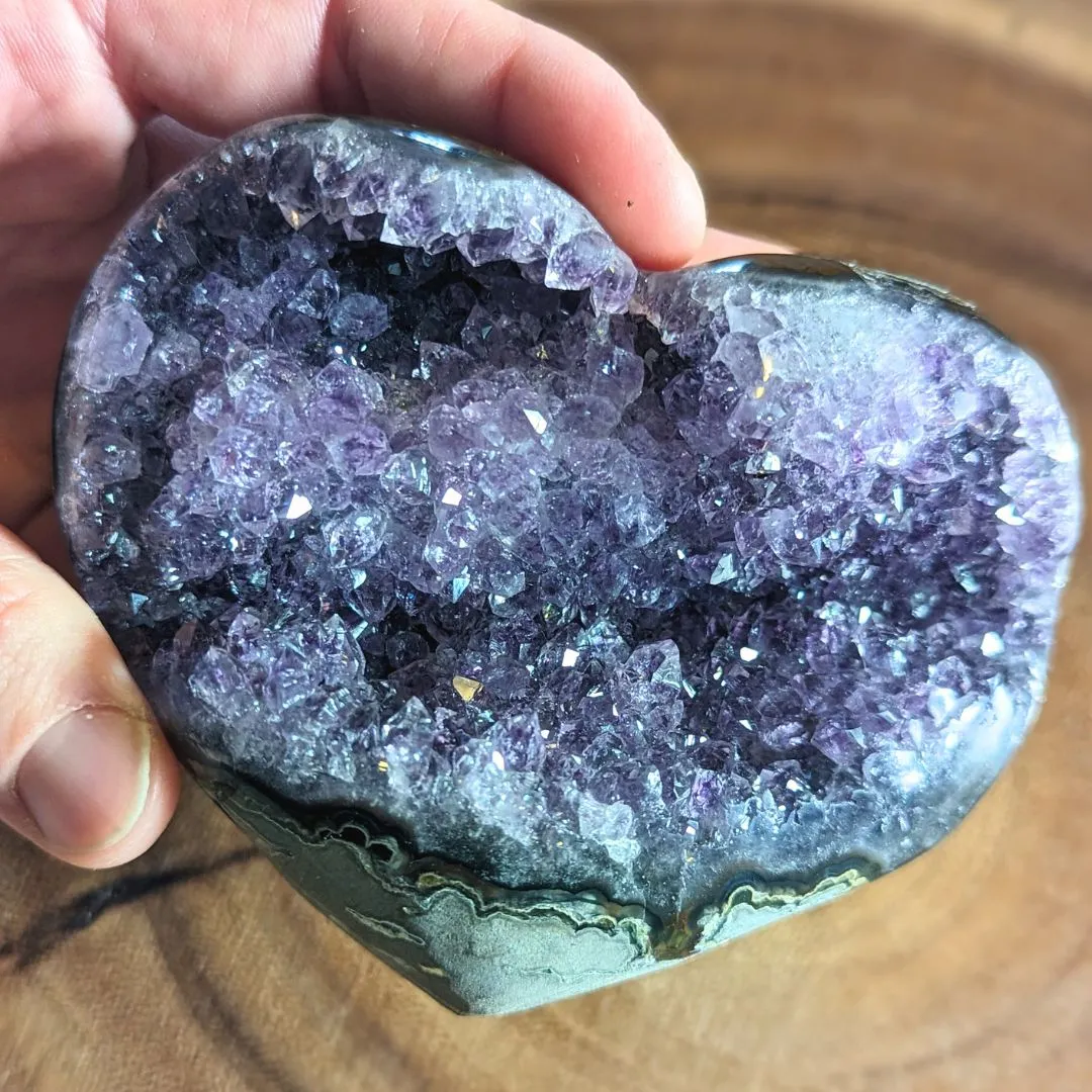 TUSCON MEETS TWILIGHT~ Medium, Natural Uruguay Amethyst Heart Geode Carving